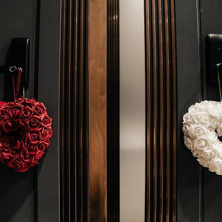 Four Sisters Luxury Rooms In Siauliai Екстер'єр фото