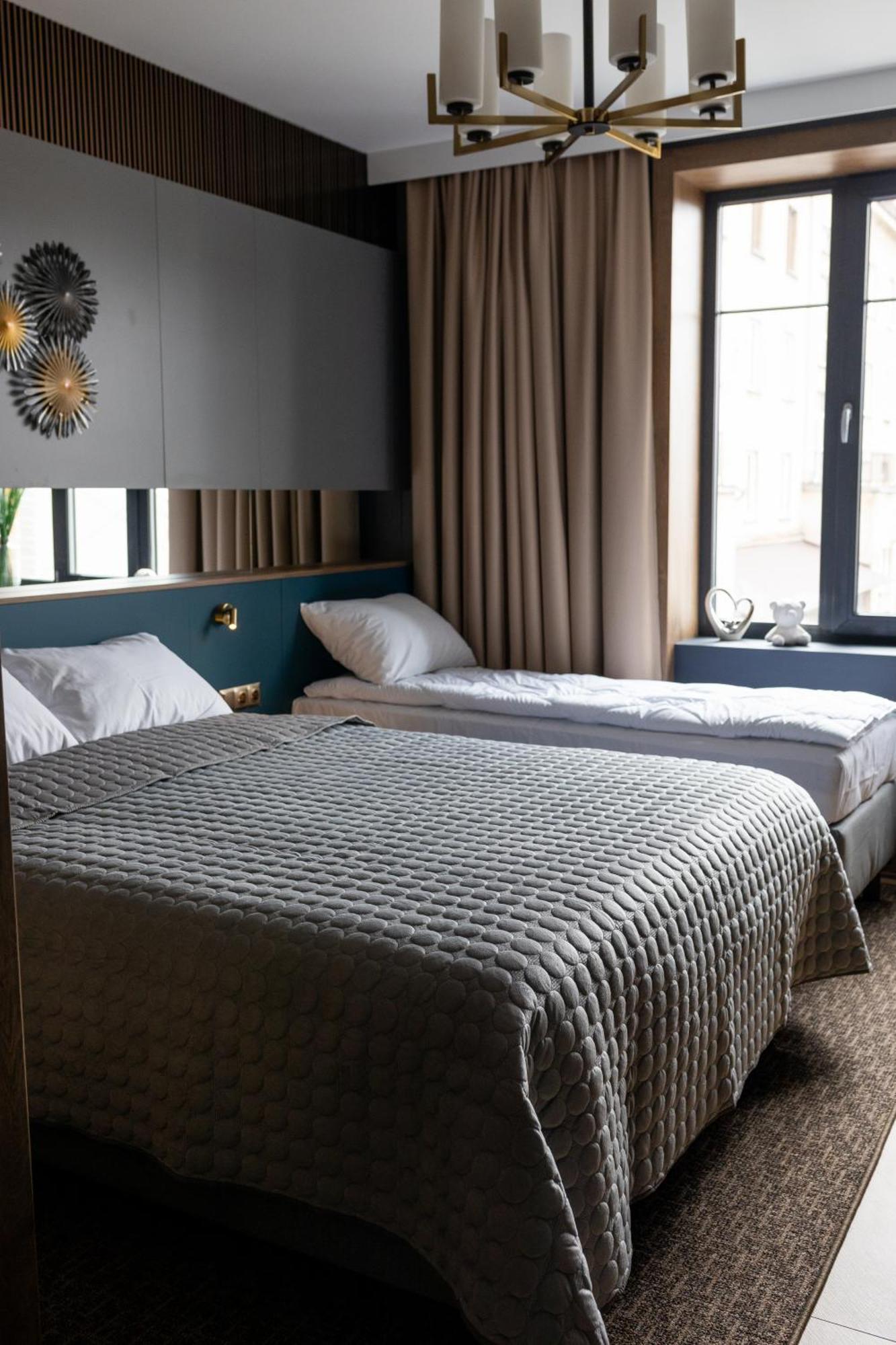 Four Sisters Luxury Rooms In Siauliai Екстер'єр фото