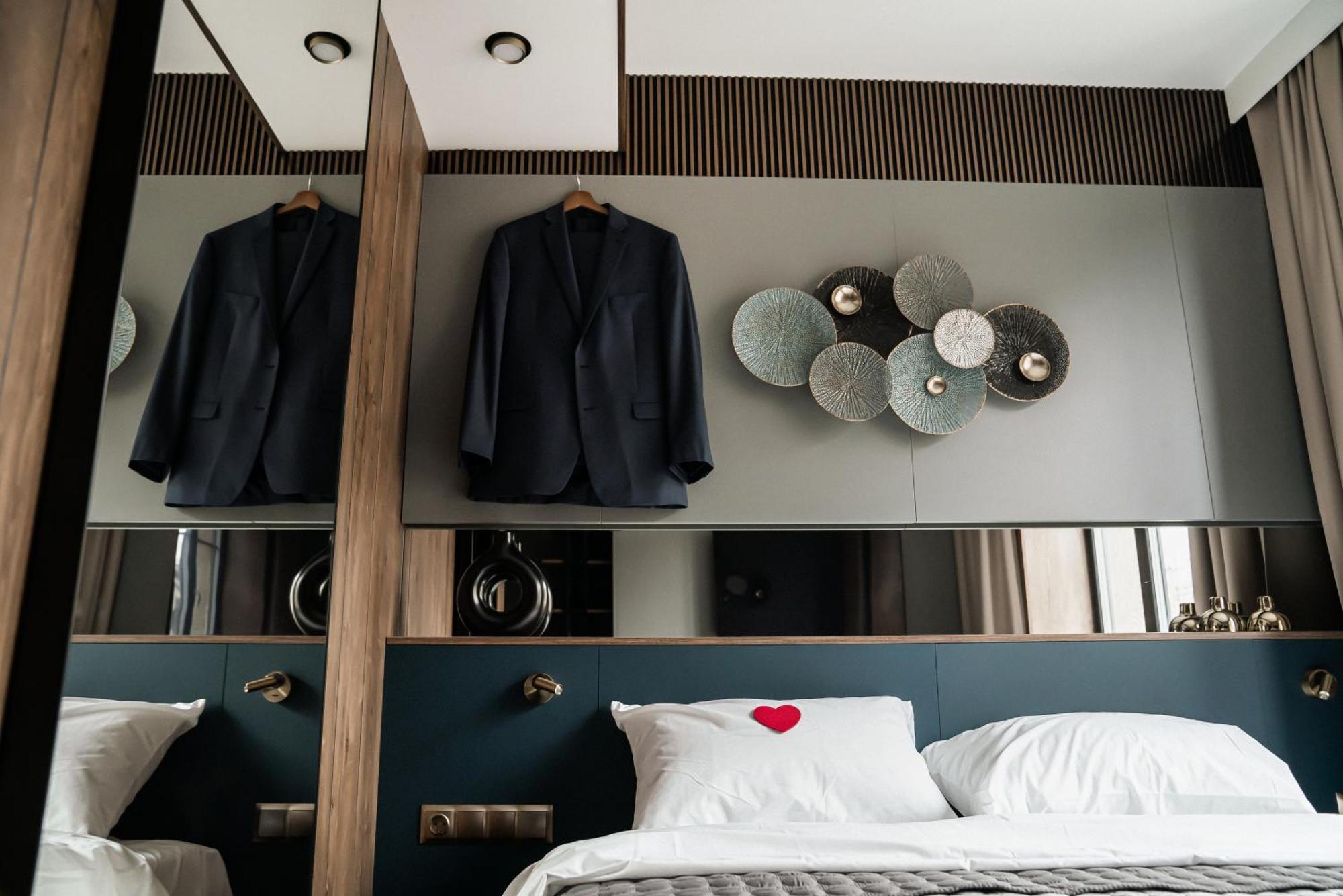 Four Sisters Luxury Rooms In Siauliai Екстер'єр фото