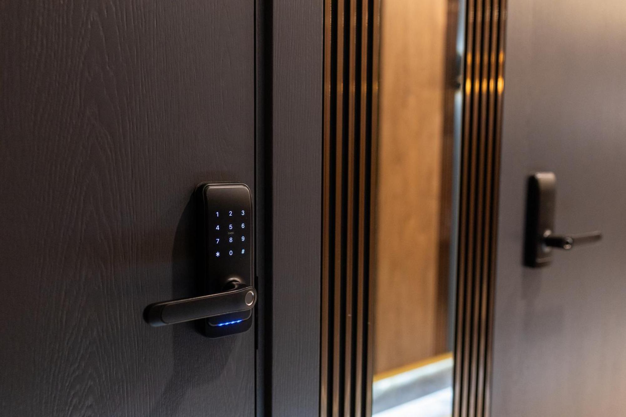 Four Sisters Luxury Rooms In Siauliai Екстер'єр фото