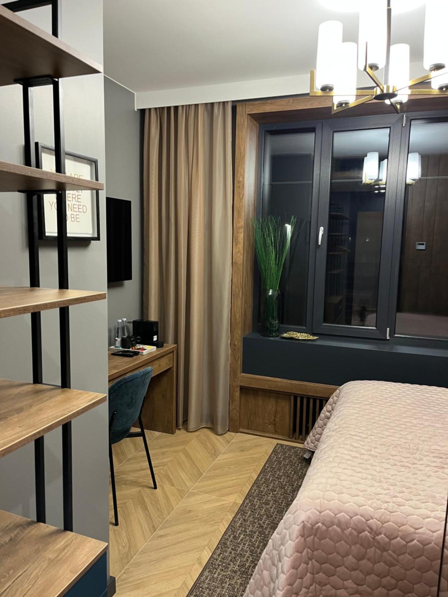 Four Sisters Luxury Rooms In Siauliai Екстер'єр фото